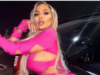Streamate Sex Cam of BlancheLuxee