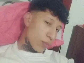 Streamate Private Sex Chat of TREVORDONSON_VC