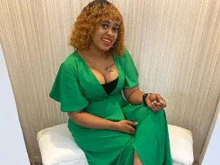 Streamate Adult Webcams of TyraHotxxxxx