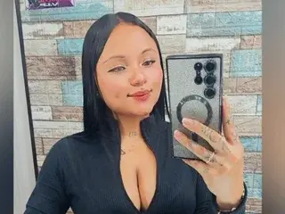 Streamate Watch Live Sex Cams of SweetLanna