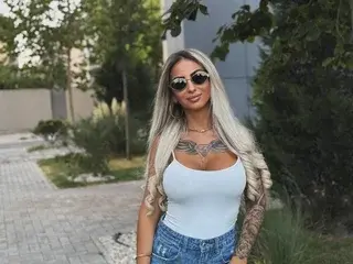 Streamate Nude Webcam of CelineDyor