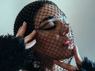 Streamate Free Porn Cam of AmberrGreyys