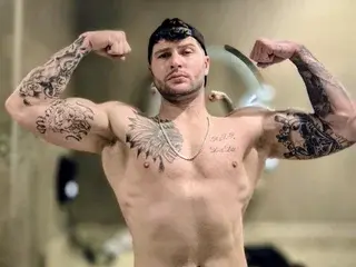 Streamate Watch Live Sex Cams of Silversavage92