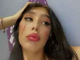 Streamate Sex Cam of NICOLSKINNY19
