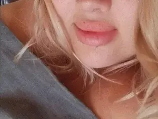 Streamate Sex Cam of Siren_Irenka