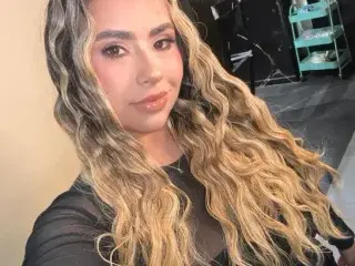 Streamate Live Sex Cam of MaraMoore