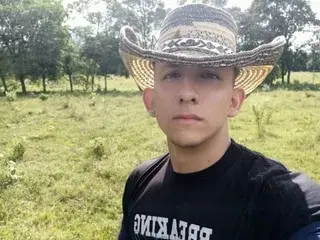 Streamate Adult Webcams of Maykol_24