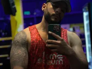 Streamate Adult Webcam of Mike_Savage