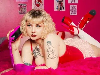 Streamate Nude Webcam of Valthepinup