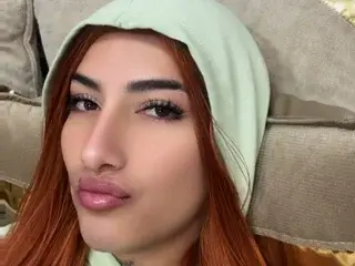Streamate Free Live Porn of EmilySaenss