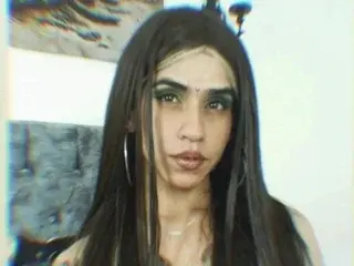 Streamate Free Porn Cam of BellaPoisonous