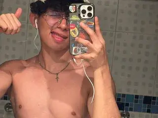 Streamate Live Sex of lyan_twink