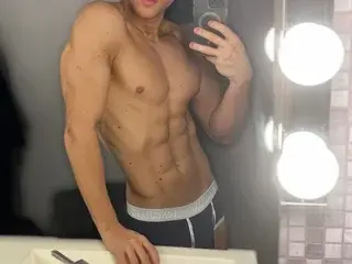 Streamate Nude Webcam of ChristianLevinee