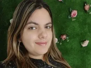 Streamate Nude Webcam of HugeTitties
