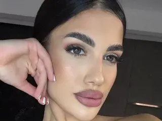 Streamate Free Live Porn of Raisa_Kali