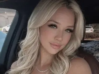 Streamate Sex Cam of Sabrina_xx