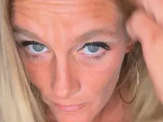 Streamate Watch Live Sex Cams of Vixxendoll87