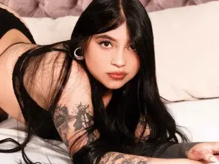Streamate Nude Webcam of RavenKors