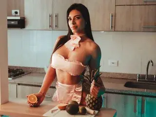 Streamate Sex Cam of YelinaMontana