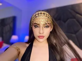 Streamate Free Live Porn of Greta_Petite