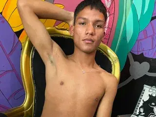 Streamate Nude Webcam of KirosSinclair