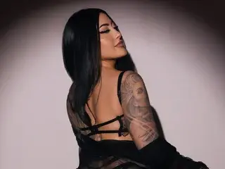 Streamate Sex Cam of EllieKlark