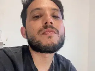Streamate Live Sex Cam of roc_co