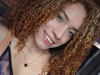 Streamate Nude Webcam of Adrianalovers