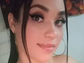 Streamate Nude Webcam of kenyin