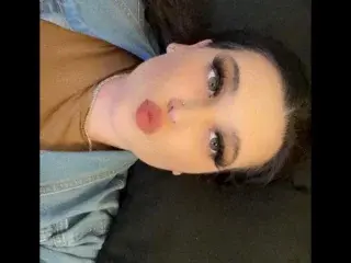 Streamate Live Sex Cam of Baditchkitty77