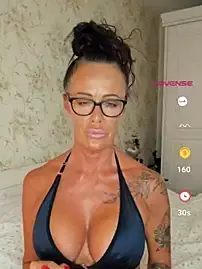 Stripchat Live Sex of Misses-Cougar