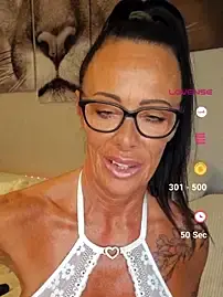 Stripchat Best live sex cam show of Misses-Cougar