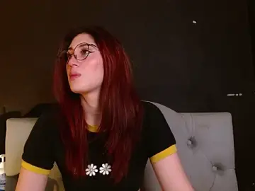 Stripchat Watch Live Sex Cams of Red-moon1