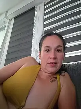 Stripchat Free Porn Cam of adelinegirly