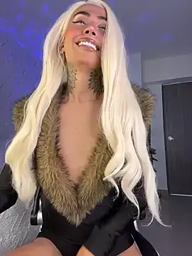 Stripchat Live Sex Cam of miss_tatiana_