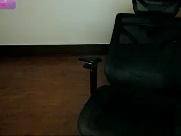 Stripchat Live Sex Cam of IIllIlll
