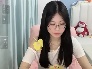 Stripchat Watch Live Sex Cams of Luna-666
