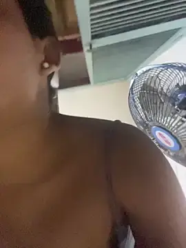 Stripchat Free Porn Cam of LeahBar