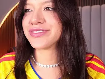 Stripchat Free Porn Cam of emperatriz_reyes