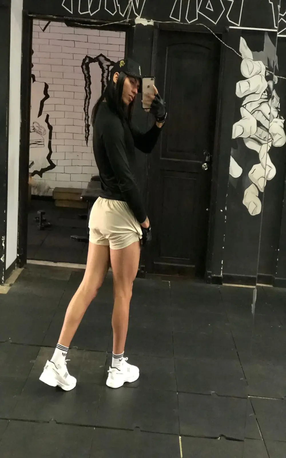 ArohomLester_