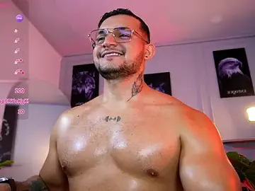 Stripchat Adult Video Chat of Marco_Vega
