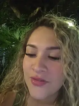Stripchat Private Sex Chat of Sara_smiiith211