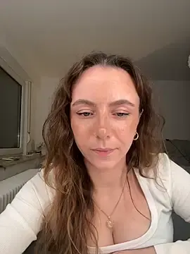 Stripchat Nude Webcam of Cherry-Bean