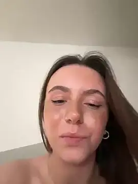 Stripchat Sex Cam of Cherry-Bean