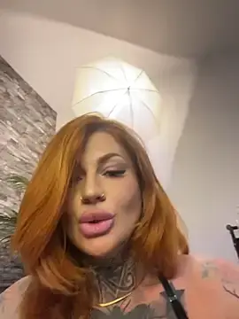 Stripchat Sex Cam of krysstal003