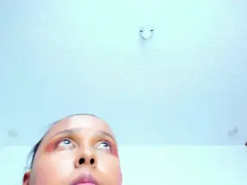 Stripchat Watch Live Sex Cams of nahomygrey_