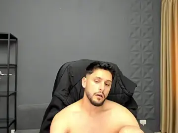 Stripchat Watch Live Sex Cams of TroyWadee