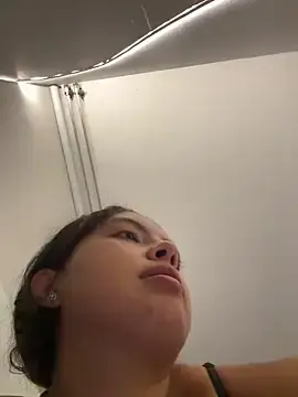 Stripchat Sex Cam of Nathcurly_