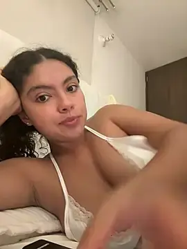 Stripchat Sex Cam of Nathcurly_