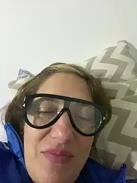 Stripchat Nude Webcam of lulupiecitosamor